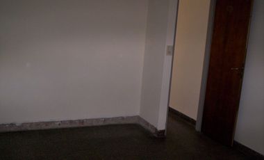 Alquiler dpto tipo casa Temperley $320.000 sin expensas. San Blas 800.Para 1 ó 2 personas