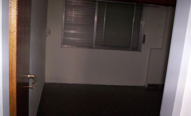Alquiler dpto tipo casa Temperley $320.000 sin expensas. San Blas 800.Para 1 ó 2 personas