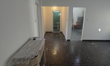 ALQUILER - DEPARTAMENTO 3 AMBIENTES - CON TERRAZA