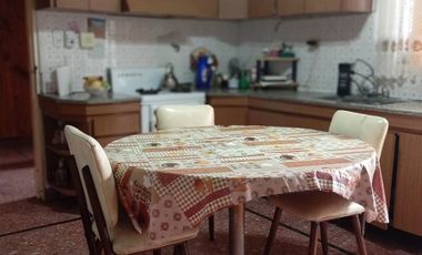 Venta PH 4 ambientes + cochera en Lanus Este OPORT