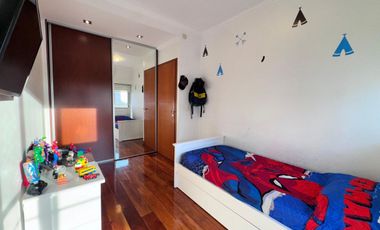 EXCELENTE DEPTO 4 AMB DOBLE COCHERA QUILMES CENTRO