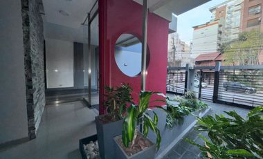 EXCELENTE DEPTO 4 AMB DOBLE COCHERA QUILMES CENTRO