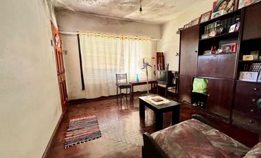 VENTA CASA 3 AMBIENTES MORON PERMUTA
