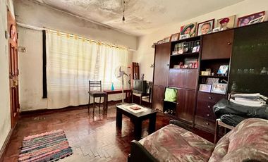 VENTA CASA 3 AMBIENTES MORON PERMUTA