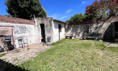 VENTA CASA 3 AMBIENTES MORON PERMUTA