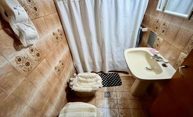 VENTA CASA 3 AMBIENTES MORON PERMUTA