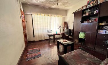 VENTA CASA 3 AMBIENTES MORON PERMUTA