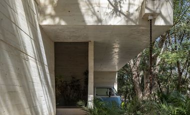 Casa de tres habitaciones en Country Club de Yucatán con vista al campo de golf