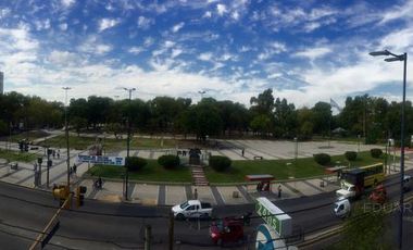 Excelente Piso con Inmejorables Vistas y Ubicación - Apto Crédito!!