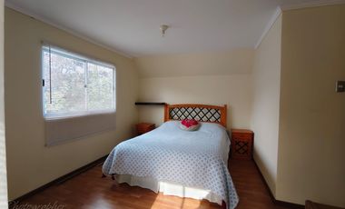 BELLAPROPIEDAD CON AMPLIO TERRENO EN LA PUNTA, MOSTAZAL