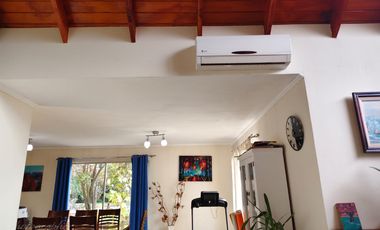 BELLAPROPIEDAD CON AMPLIO TERRENO EN LA PUNTA, MOSTAZAL