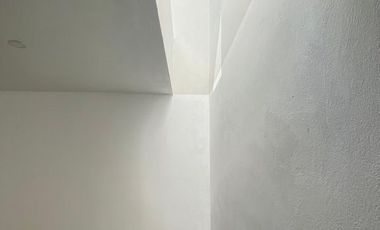 Casa nueva en venta en Loma Dorada (Rentada)