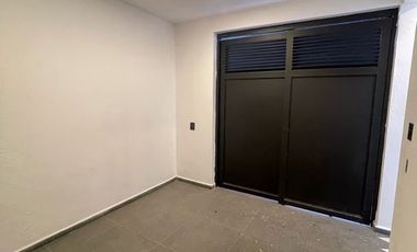 Casa nueva en venta en Loma Dorada (Rentada)