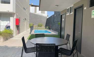 Confortable Studio, Vista despejada, Buena conectividad.