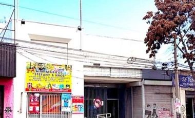 Oportunidad de Inversión: Local comercial a pasos del metro