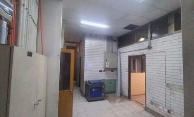 Oportunidad de Inversión: Local comercial a pasos del metro