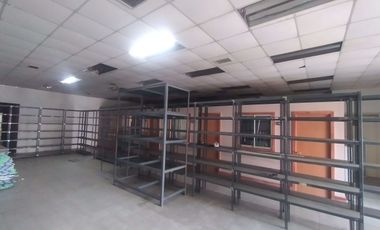 Oportunidad de Inversión: Local comercial a pasos del metro