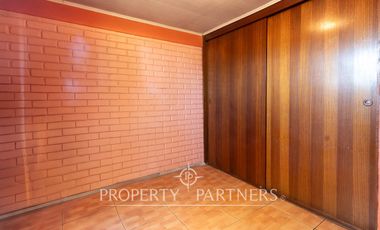 Oportunidad - Se vende casa muy cerca del metro Trinidad. Esquina Avenida Trinidad / Perú