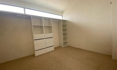 Casa en Renta Bosque Real Puerta del Sol - Amplia recámara y vestidor
