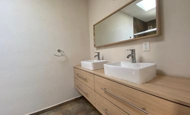 Casa en Renta Bosque Real Puerta del Sol - Amplia recámara y vestidor