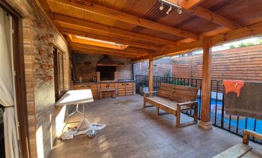 Casa en Arriendo en Alto Lo Castillo, Machalí