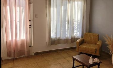 VENTA/PERMUTA - Casa 2 dormitorios - Villa Gobernador Gálvez.