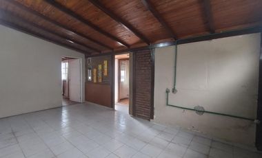 VENTA/PERMUTA - Casa 2 dormitorios - Villa Gobernador Gálvez.