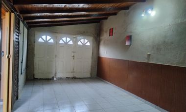 VENTA/PERMUTA - Casa 2 dormitorios - Villa Gobernador Gálvez.