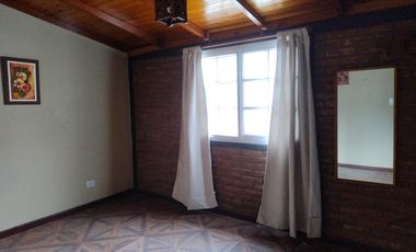 VENTA/PERMUTA - Casa 2 dormitorios - Villa Gobernador Gálvez.