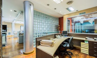 VENTA PISO DE OFICINAS Y 6 COCHERAS BARRIO SAN NICOLAS