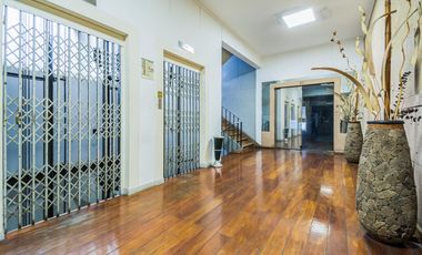 VENTA PISO DE OFICINAS Y 6 COCHERAS BARRIO SAN NICOLAS
