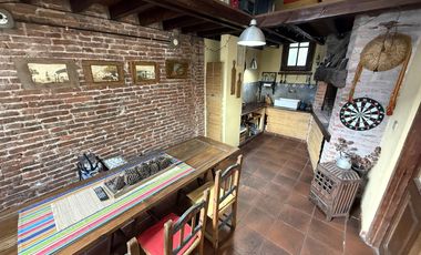 - Casa de estilo en Barrio Martin -