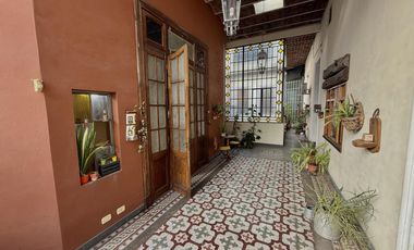 - Casa de estilo en Barrio Martin -