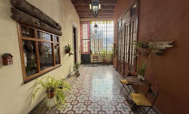 - Casa de estilo en Barrio Martin -