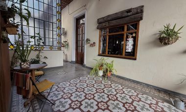 - Casa de estilo en Barrio Martin -