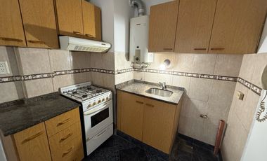 VENTA DEPTO 1 DORMITORIO EN LOURDES