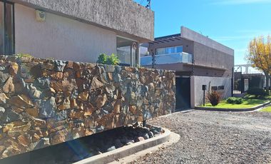 ALQUILER DEPARTAMENTO COMPLEJO PRIVADO