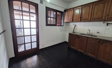 Venta PH 3 Ambientes en moron