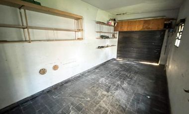 Venta de Casa en Remedios De Escalada 3 ambientes con Garaje