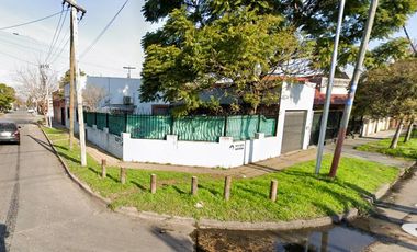 Venta de Casa en Remedios De Escalada 3 ambientes con Garaje