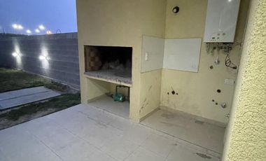 Casa en  Barrio Perticone