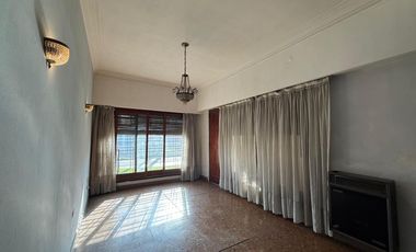 Casa Sarandi avellaneda tres ambientes jardin Venta apto credito