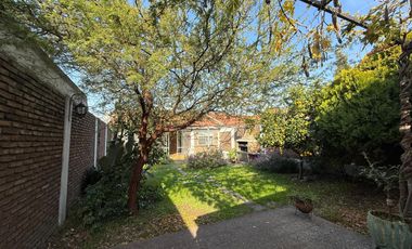 Casa Sarandi avellaneda tres ambientes jardin Venta apto credito