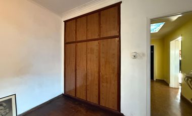 Casa Sarandi avellaneda tres ambientes jardin Venta apto credito