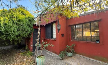 Casa Sarandi avellaneda tres ambientes jardin Venta apto credito