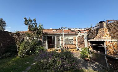 Casa Sarandi avellaneda tres ambientes jardin Venta apto credito