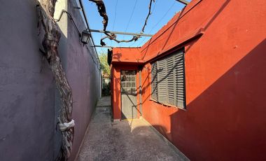Casa Sarandi avellaneda tres ambientes jardin Venta apto credito