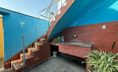 Casa Sarandi avellaneda tres ambientes jardin Venta apto credito