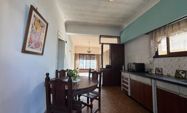 Casa Sarandi avellaneda tres ambientes jardin Venta apto credito