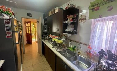 CASA EN 3D 2B CONDOMINIO LOS MAITENES DE CALLE LARGA